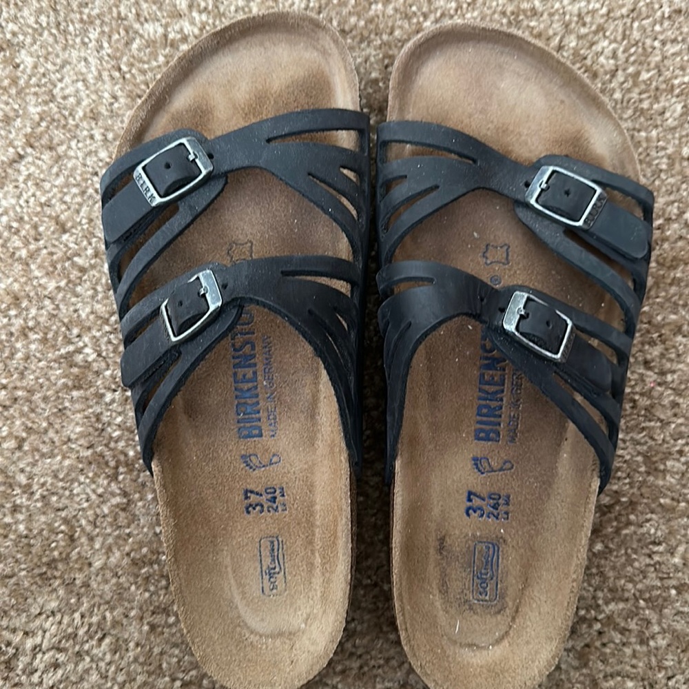 Birkenstock Size 37 black very good condition sandals